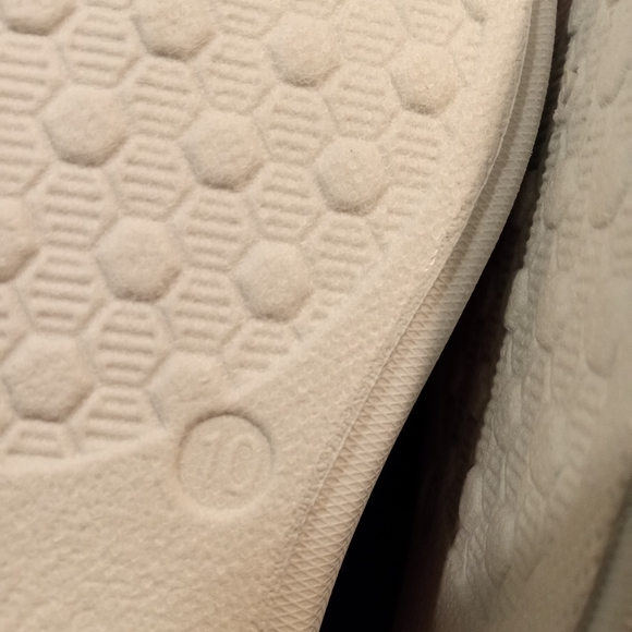 Woman's peach/flowers sneakers - Picture 6 of 6